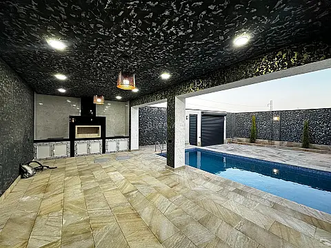 Satılır 4 otaqlı həyət evi 160 m²