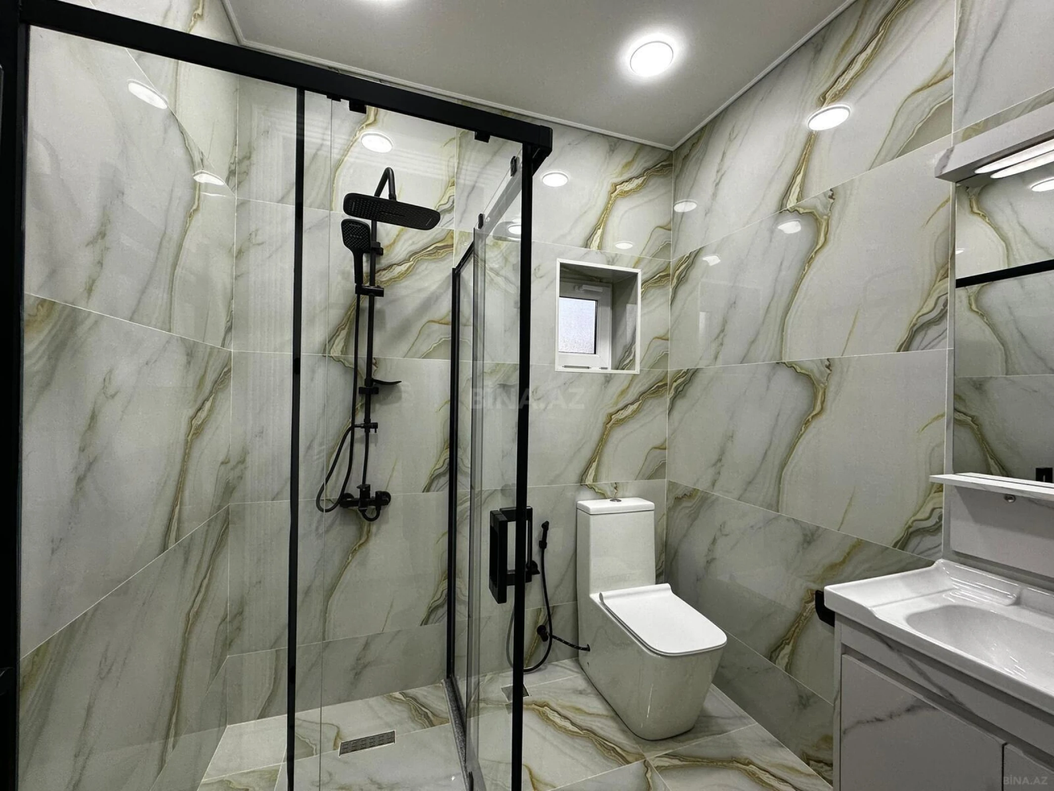 Satılır 4 otaqlı həyət evi 160 m²