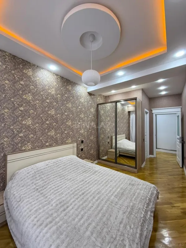 Satılır 2 otaqlı mənzil 55 m²