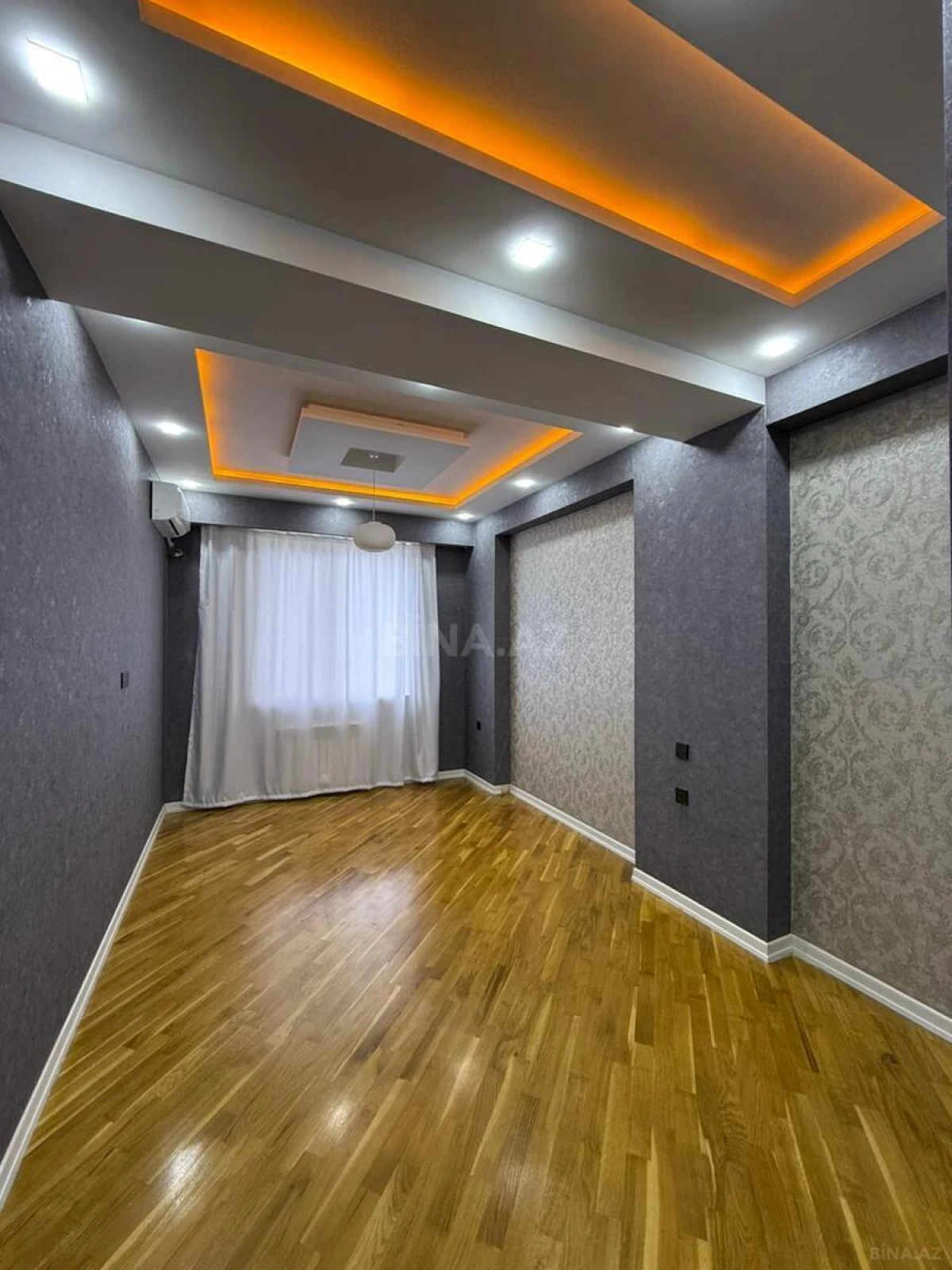Satılır 2 otaqlı mənzil 55 m²