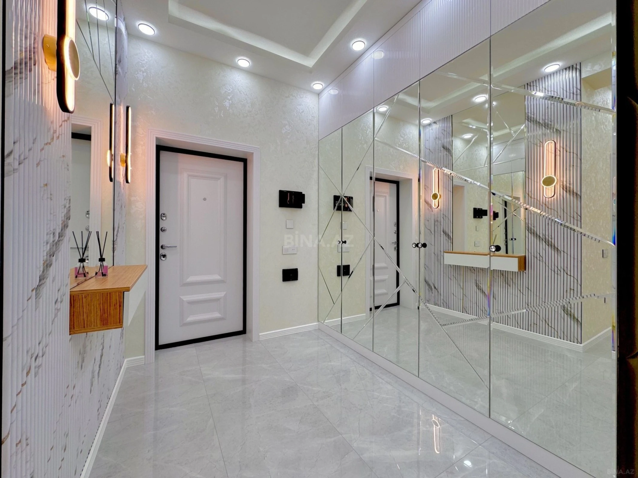 Satılır 3 otaqlı mənzil 95 m²