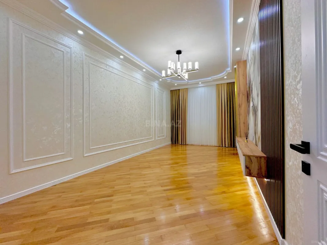 Satılır 3 otaqlı mənzil 95 m²