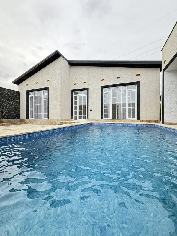 Satılır 4 otaqlı həyət evi 160 m²