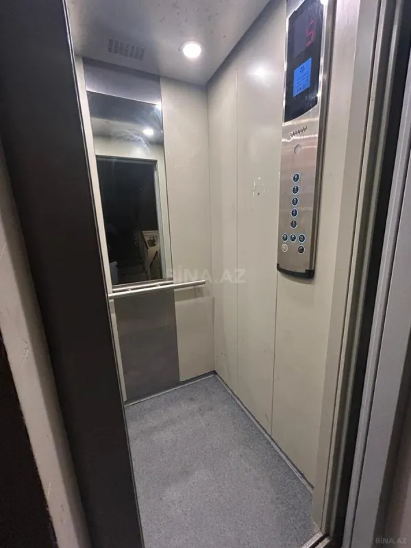 Satılır 4 otaqlı mənzil 100 m²