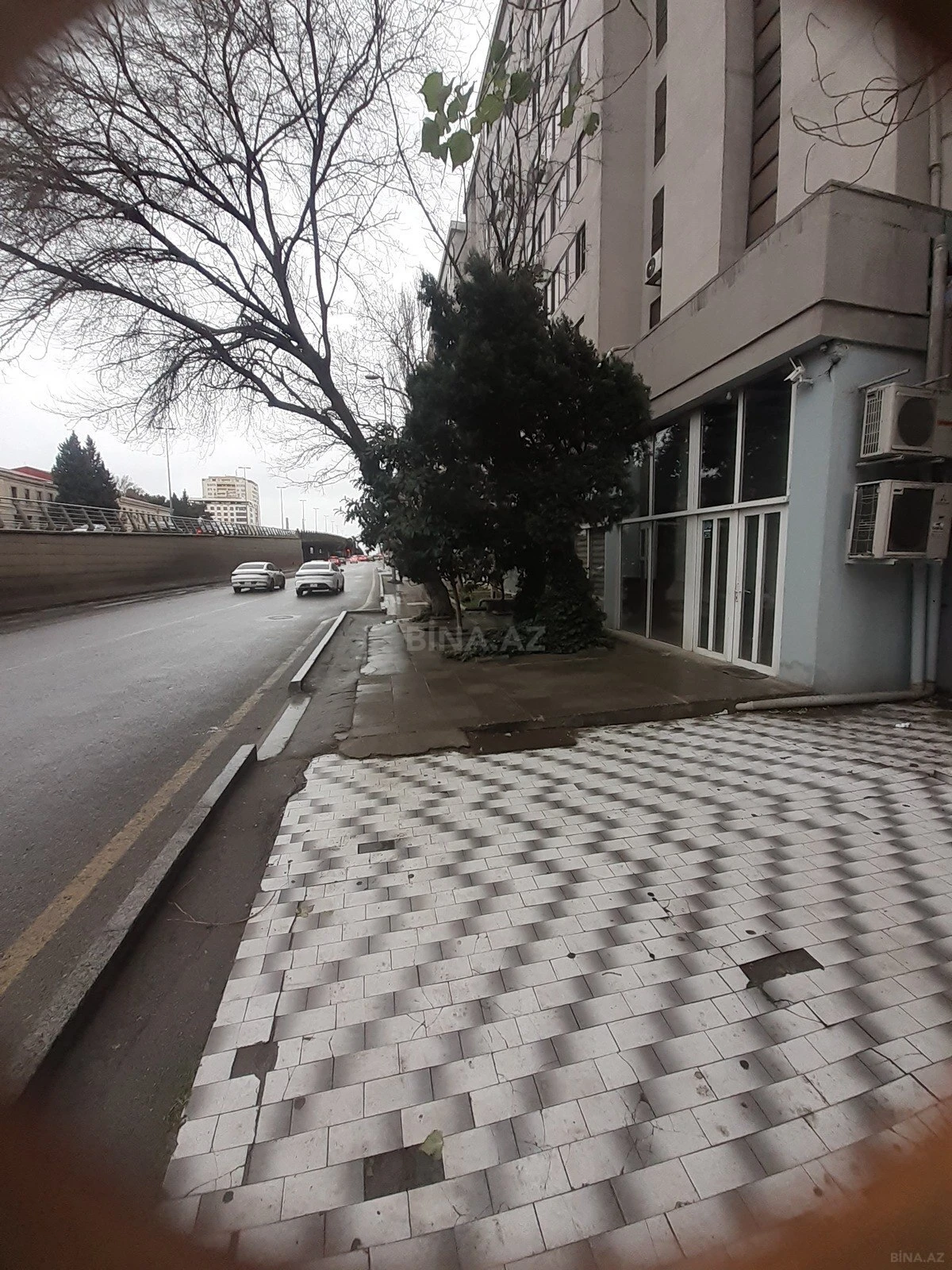 Satılır obyekt 167 m²