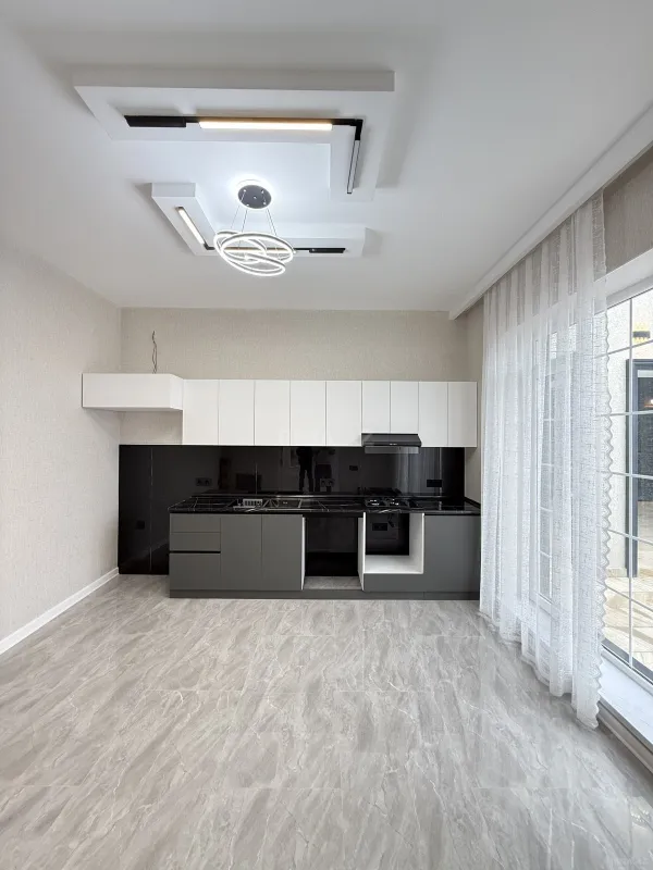 Satılır 4 otaqlı həyət evi 160 m²