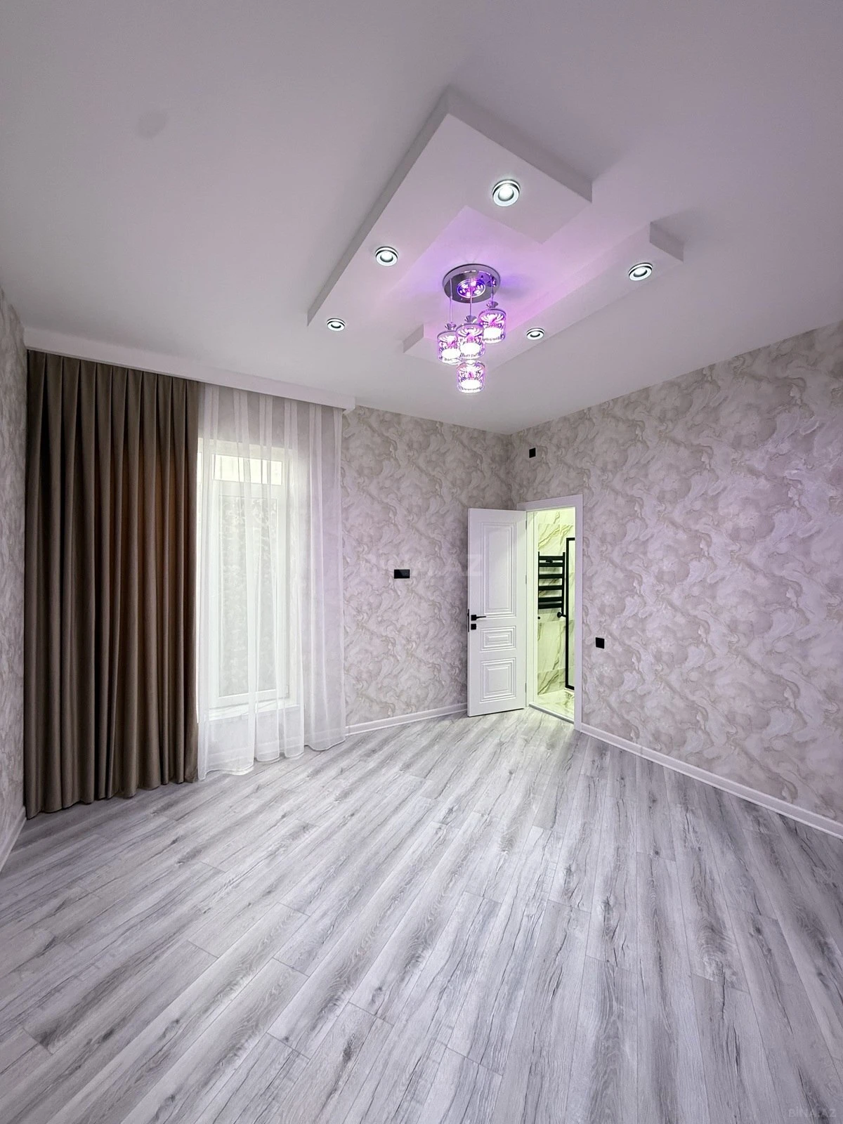 Satılır 4 otaqlı həyət evi 160 m²