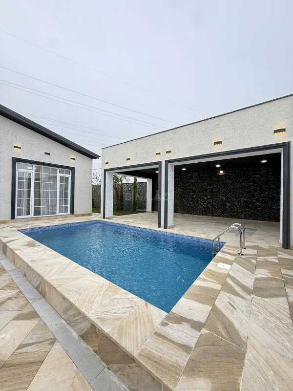 Satılır 4 otaqlı həyət evi 160 m²