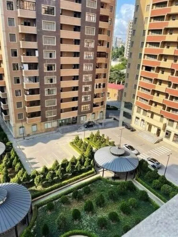 Satılır 3 otaqlı mənzil 108 m²