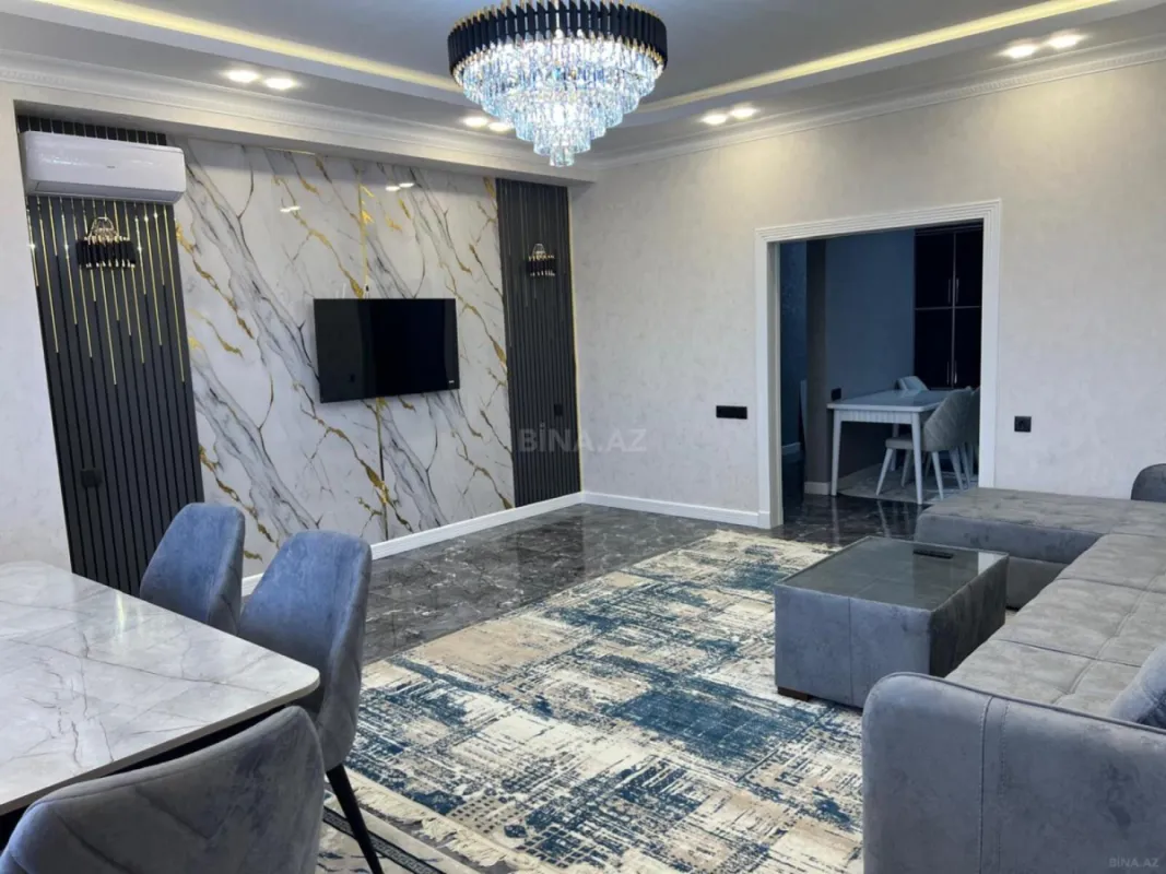 Satılır 3 otaqlı mənzil 108 m²