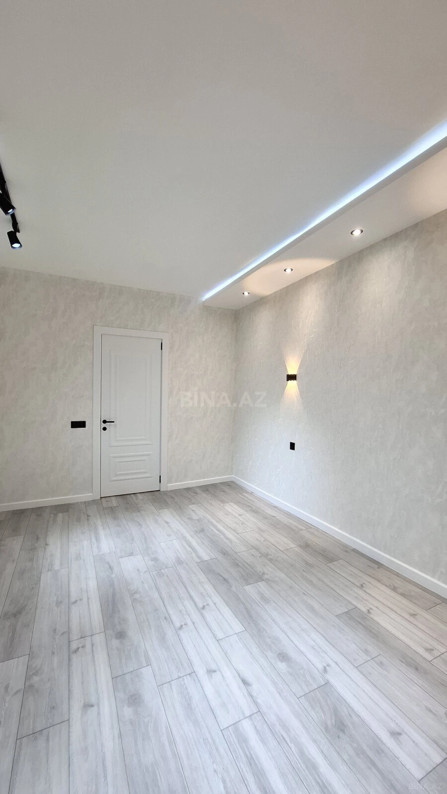 Satılır 3 otaqlı mənzil 75 m²
