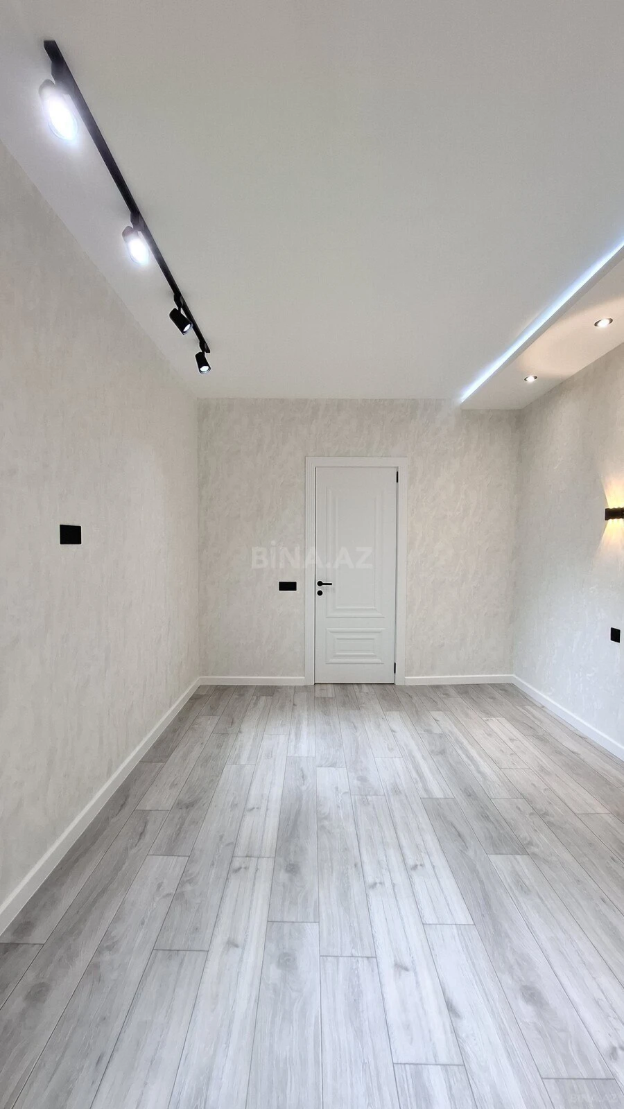 Satılır 3 otaqlı mənzil 75 m²