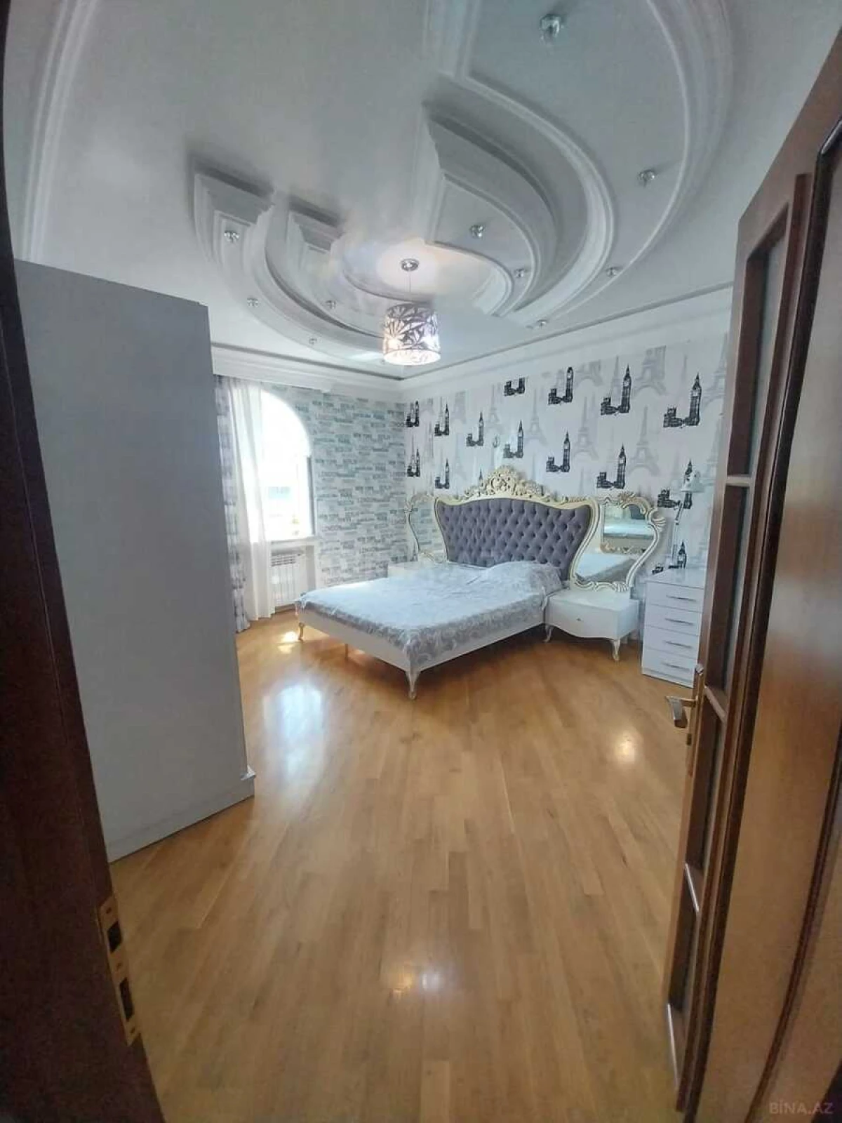 Satılır 7 otaqlı həyət evi 600 m²