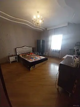 Satılır 7 otaqlı həyət evi 600 m²