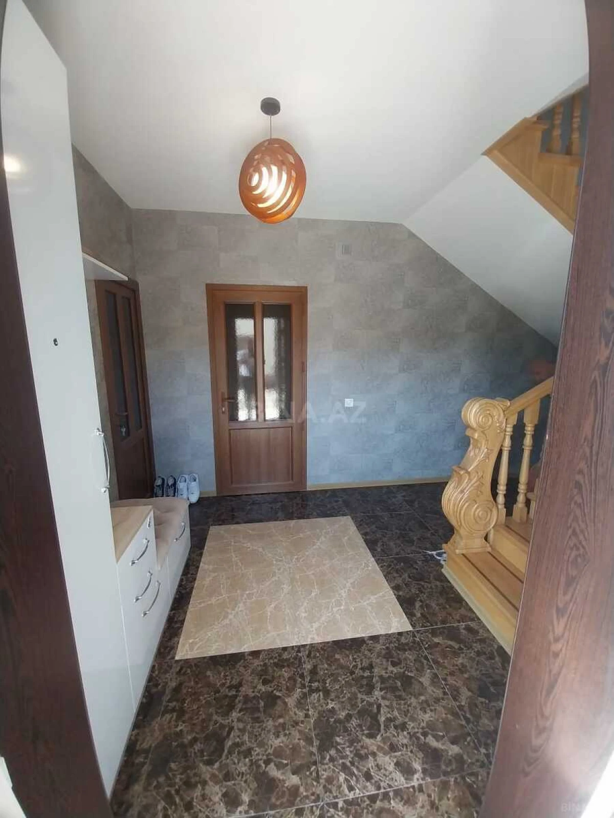 Satılır 7 otaqlı həyət evi 600 m²