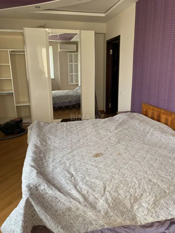 Satılır 3 otaqlı mənzil 110 m²
