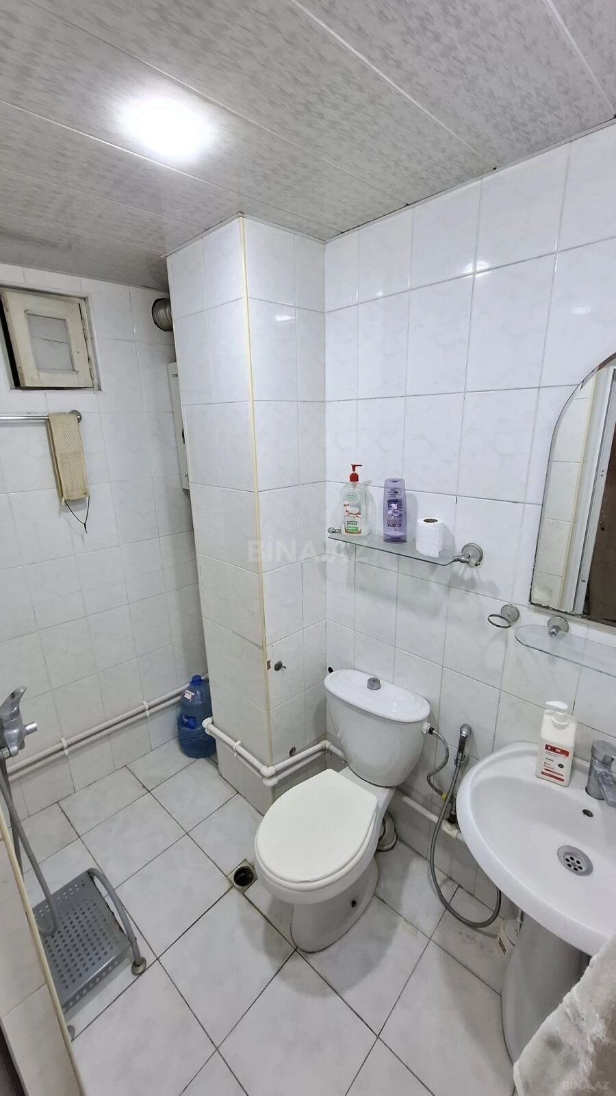 Satılır 4 otaqlı mənzil 100 m²