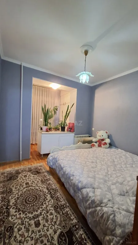 Satılır 4 otaqlı mənzil 100 m²