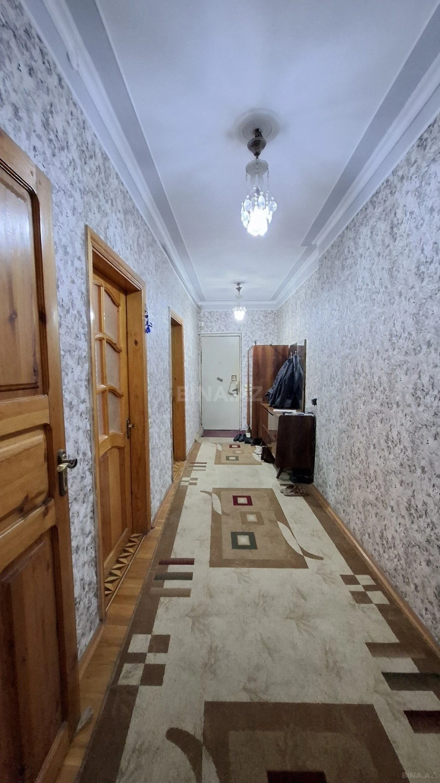 Satılır 4 otaqlı mənzil 100 m²