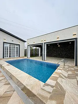 Satılır 4 otaqlı həyət evi 160 m²