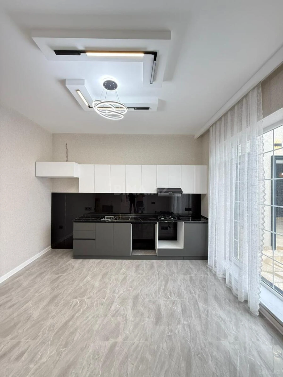 Satılır 4 otaqlı həyət evi 160 m²