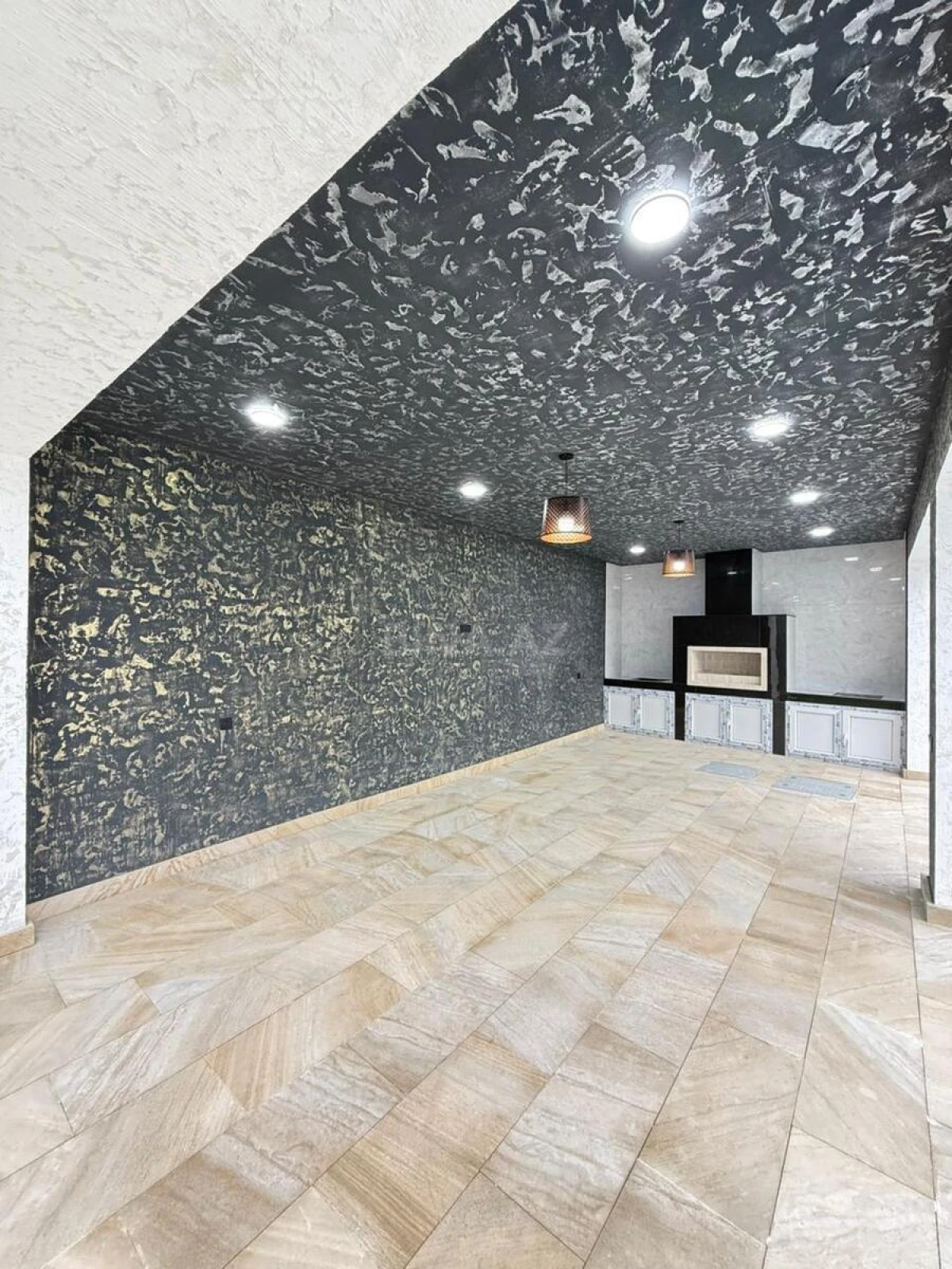 Satılır 4 otaqlı həyət evi 160 m²