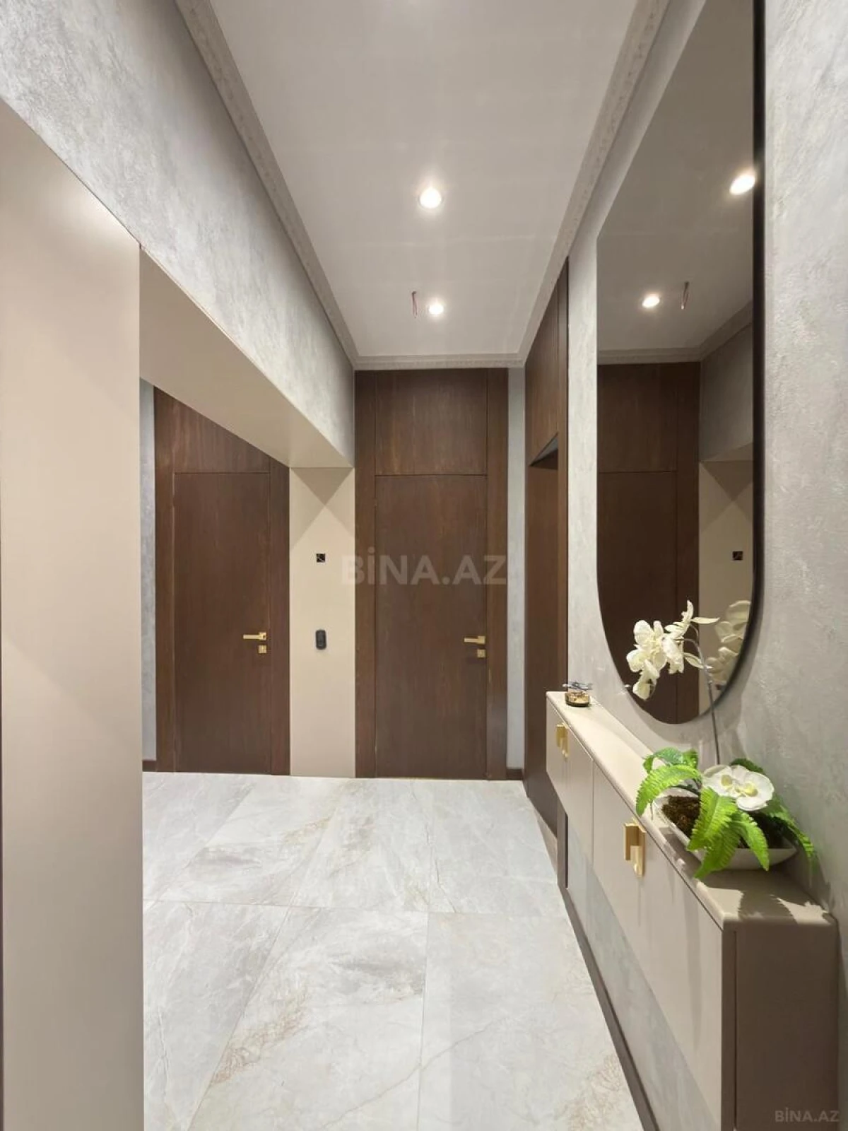 Satılır 3 otaqlı mənzil 91 m²