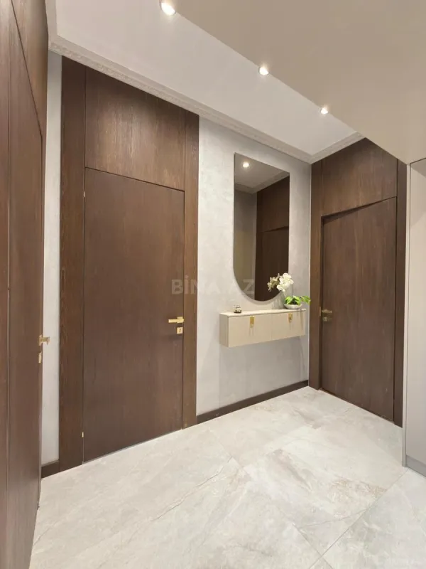 Satılır 3 otaqlı mənzil 91 m²