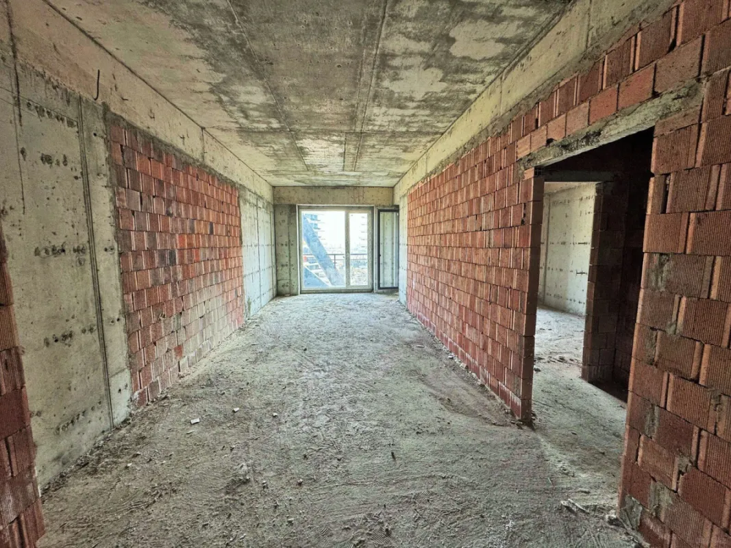 Satılır 3 otaqlı mənzil 146.7 m²