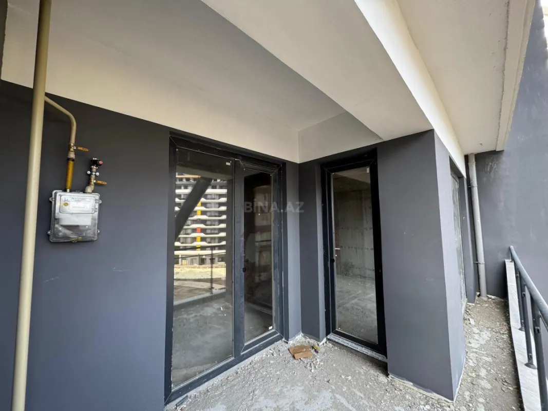 Satılır 3 otaqlı mənzil 146.7 m²