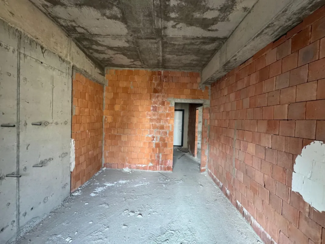 Satılır 3 otaqlı mənzil 146.7 m²