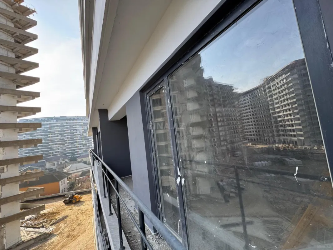 Satılır 3 otaqlı mənzil 146.7 m²
