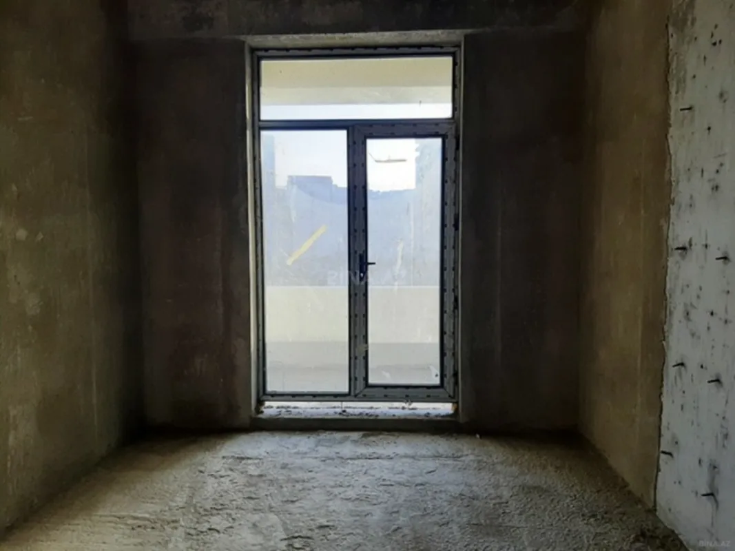 Satılır 3 otaqlı mənzil 106 m²