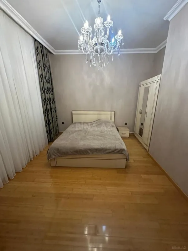 Kirayə verilir 2 otaqlı mənzil 70 m²