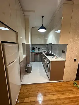 Kirayə verilir 2 otaqlı mənzil 70 m²