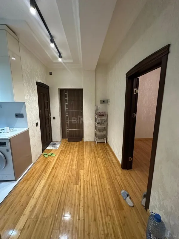 Kirayə verilir 2 otaqlı mənzil 70 m²