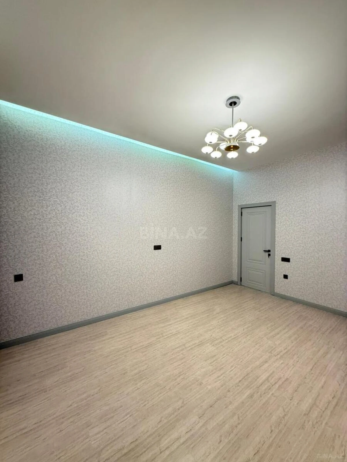 Satılır 5 otaqlı həyət evi 200 m²