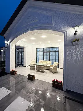 Satılır 5 otaqlı həyət evi 200 m²