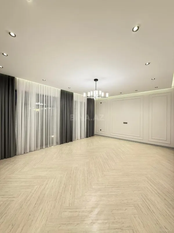 Satılır 5 otaqlı həyət evi 200 m²