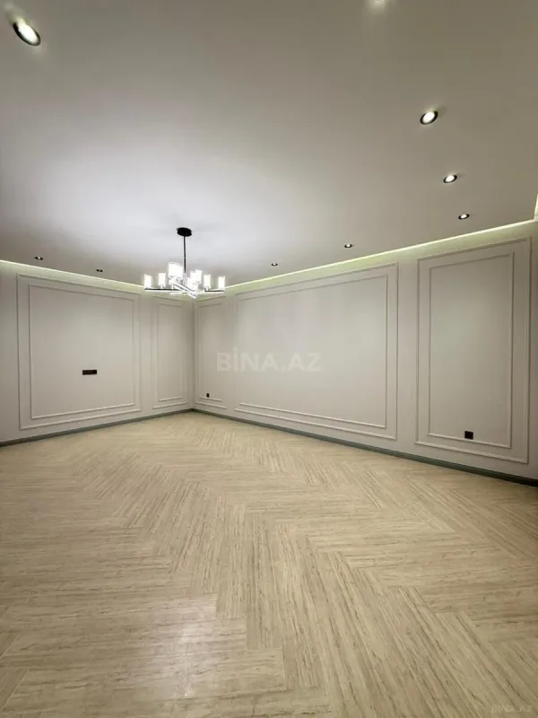 Satılır 5 otaqlı həyət evi 200 m²
