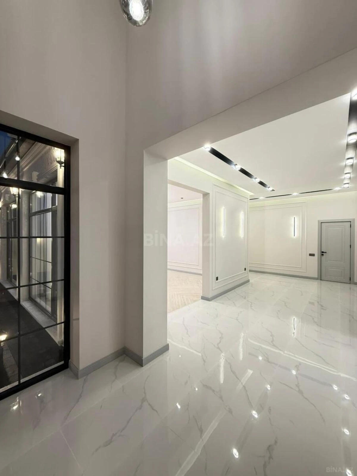 Satılır 5 otaqlı həyət evi 200 m²