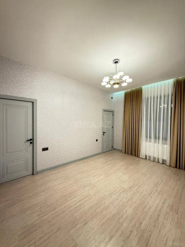 Satılır 5 otaqlı həyət evi 200 m²