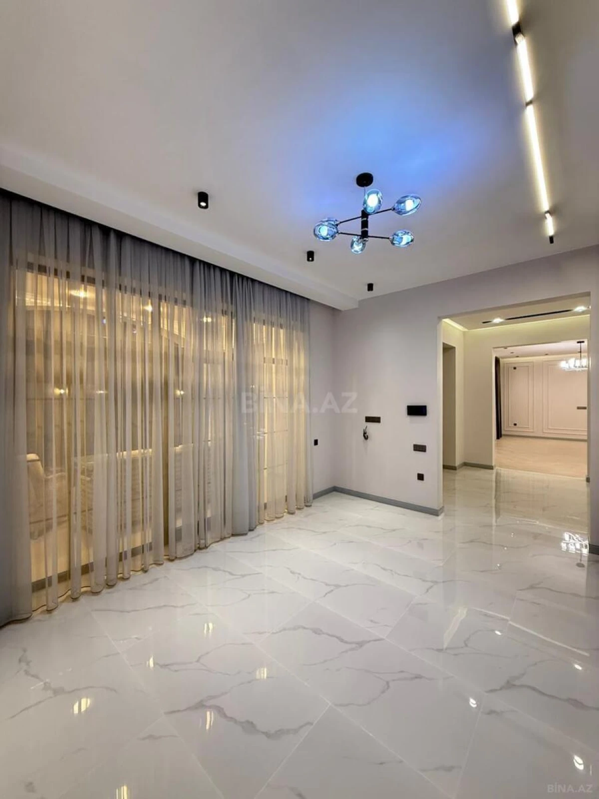 Satılır 5 otaqlı həyət evi 200 m²