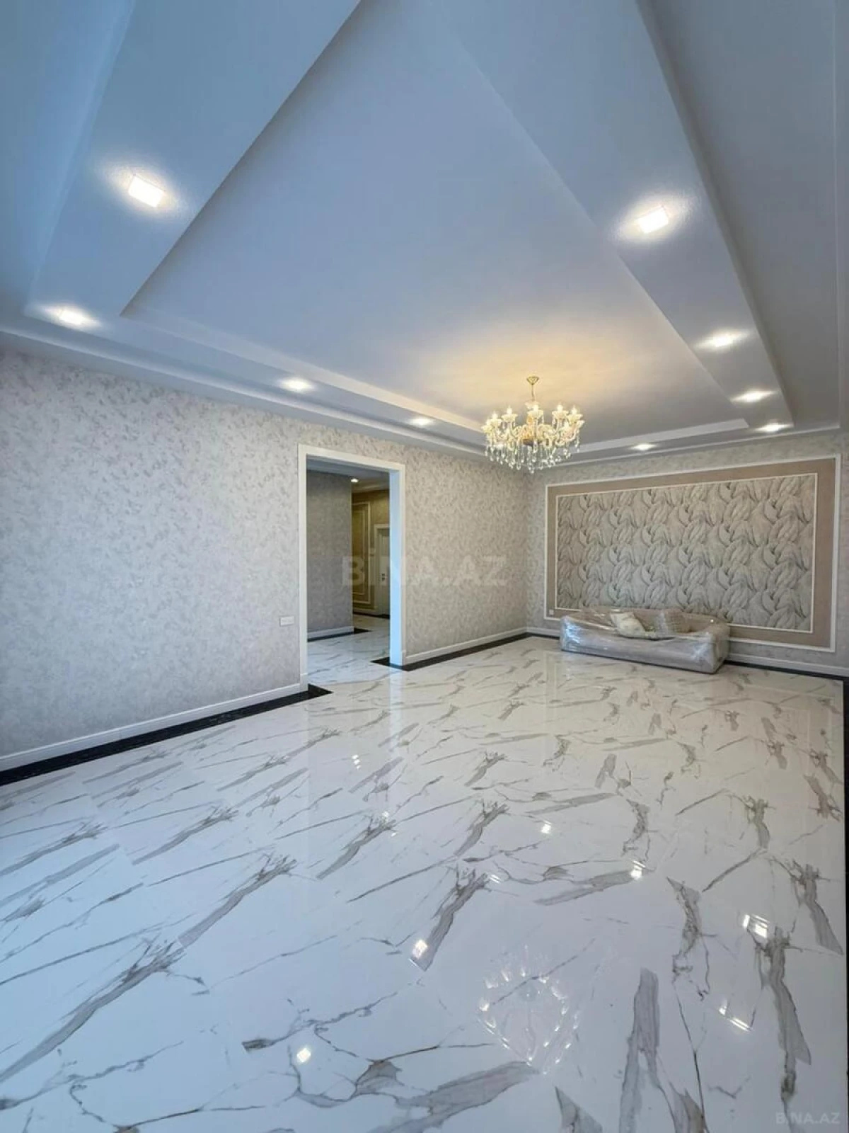 Satılır 5 otaqlı həyət evi 246 m²