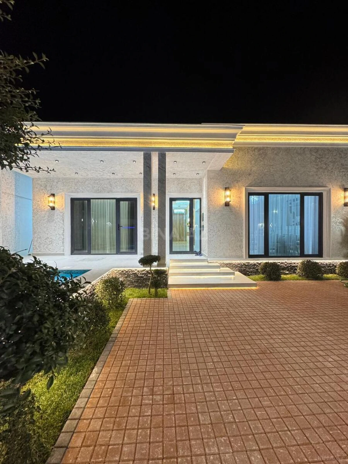 Satılır 4 otaqlı həyət evi 170 m²