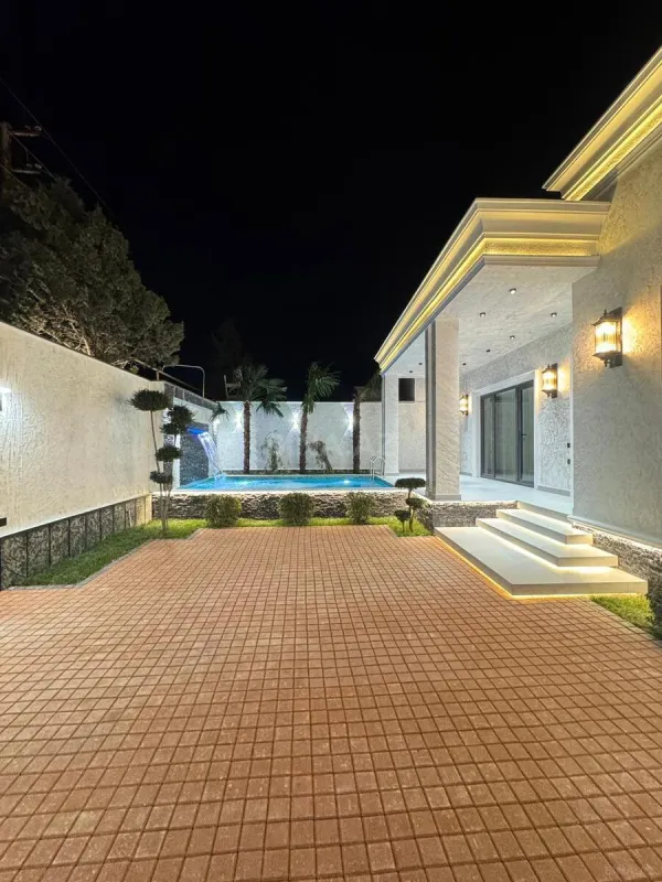 Satılır 4 otaqlı həyət evi 170 m²