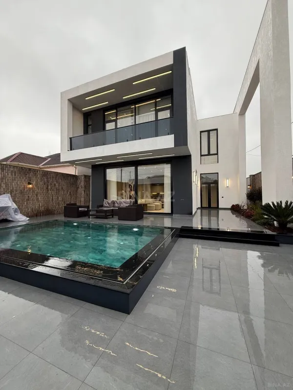 Satılır 4 otaqlı həyət evi 250 m²