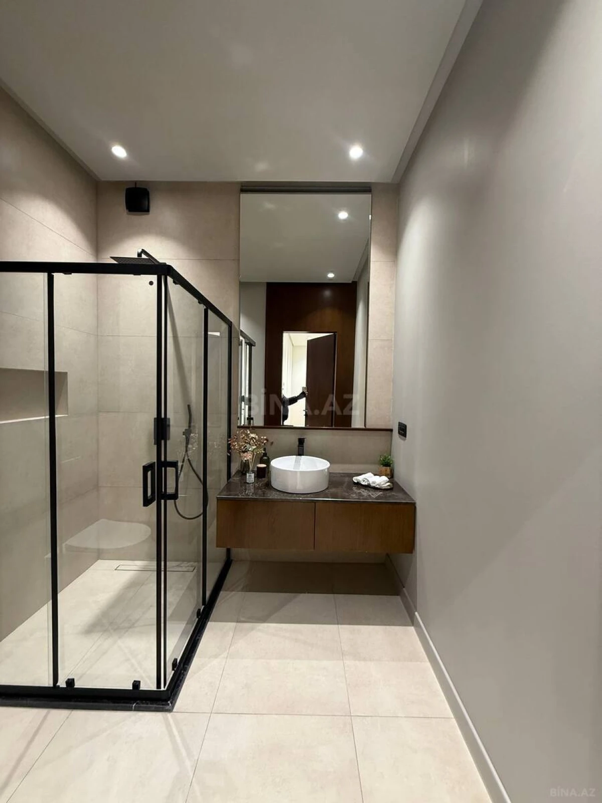 Satılır 4 otaqlı həyət evi 250 m²