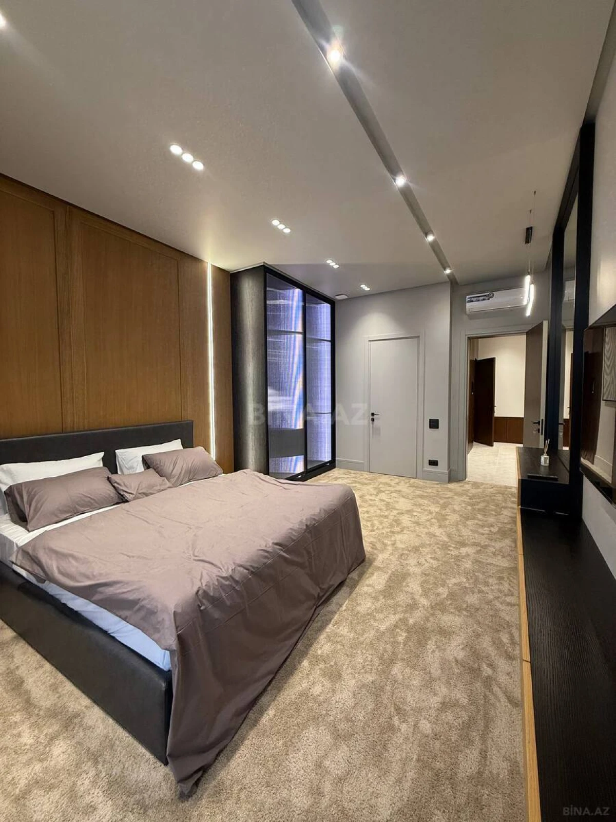 Satılır 4 otaqlı həyət evi 250 m²