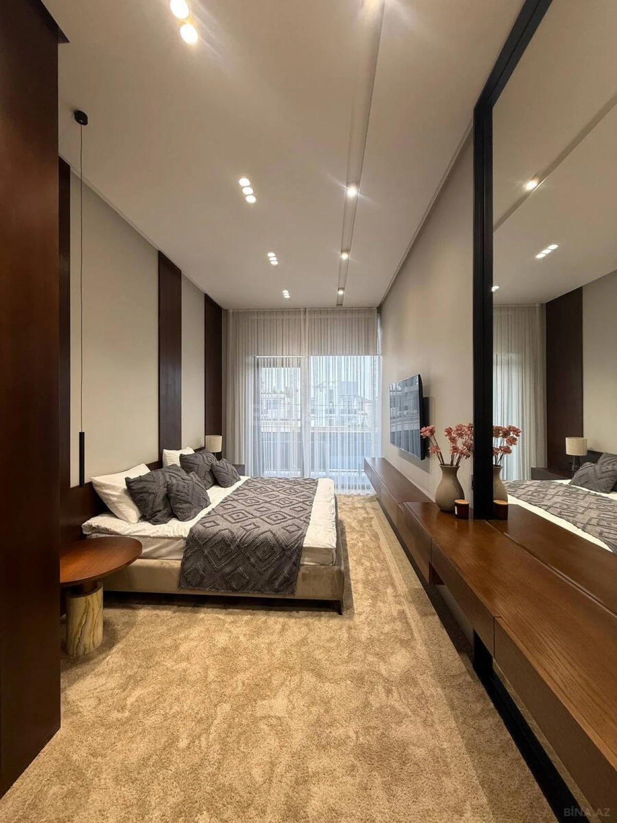 Satılır 4 otaqlı həyət evi 250 m²